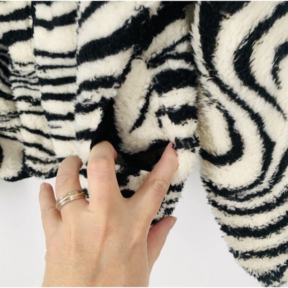 Plush x Revolve Teddy Sherpa Fleece Jacket S to L Animal Print Retro Glam Rock - Picture 3 of 11